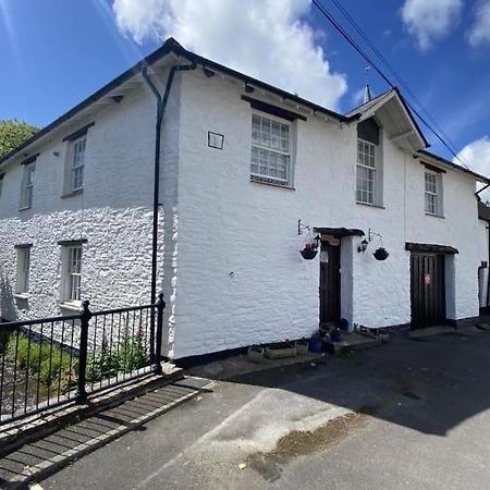 Mordor Lodge Braunton Exterior photo